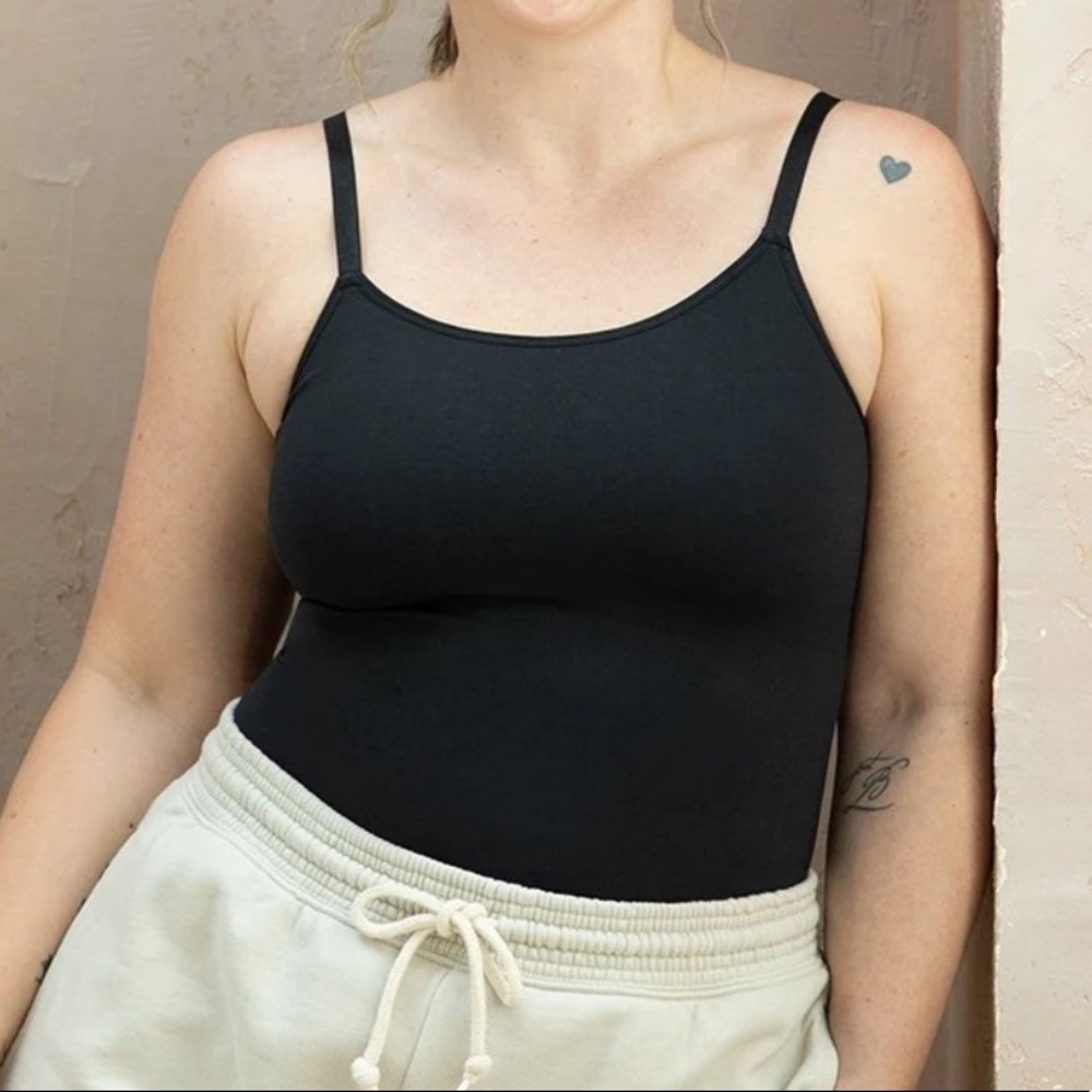 Shapermint Empetua All Day Every Day Scoop Neck Cami Black 🖤